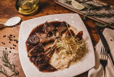 Home Food Blogger Latest Review Img 1